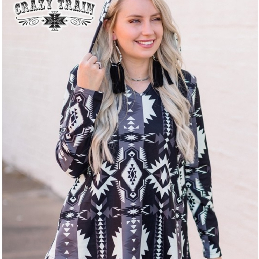 NWT 🌵Crazy Train🌵 Azteca print, Black & White